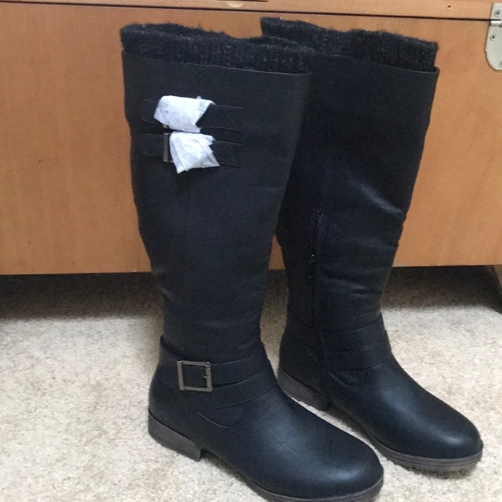 JUST FAB Size 9 black rubie sweater cuff boot
